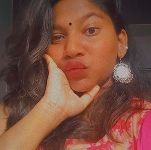 Meet your Posher, Cassandra